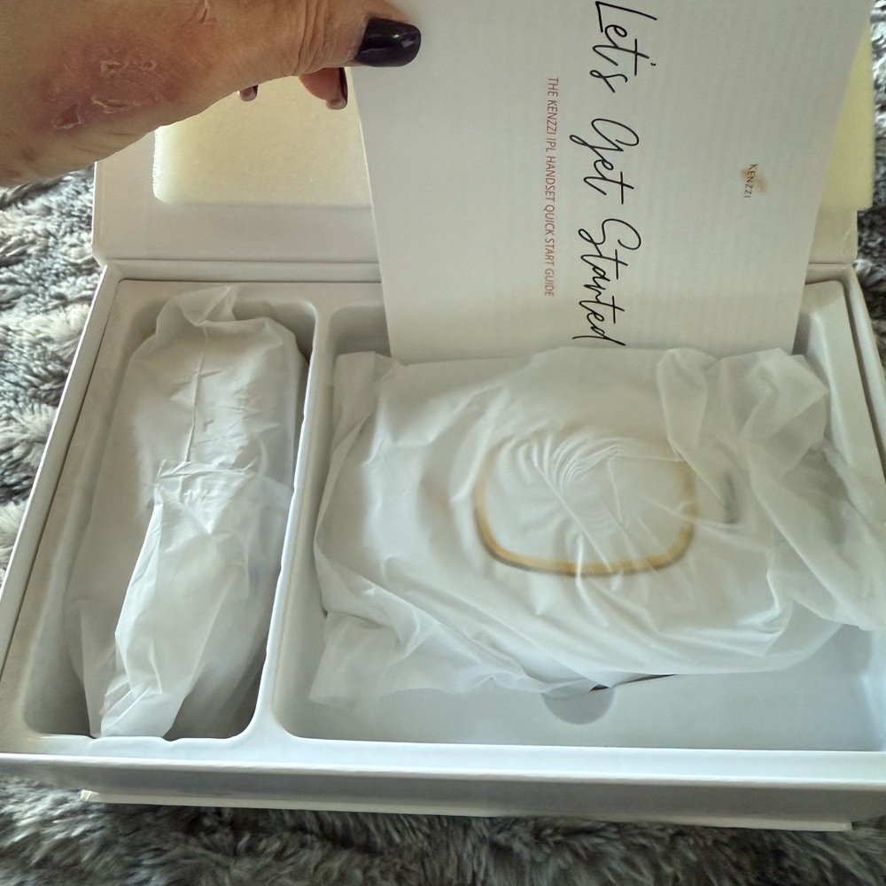 KENZZI The Premium IPL Handset Hair Removal Device